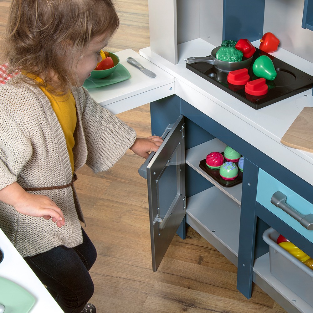 Grand Walk-in Wood KITCHE (Cocina Madera)