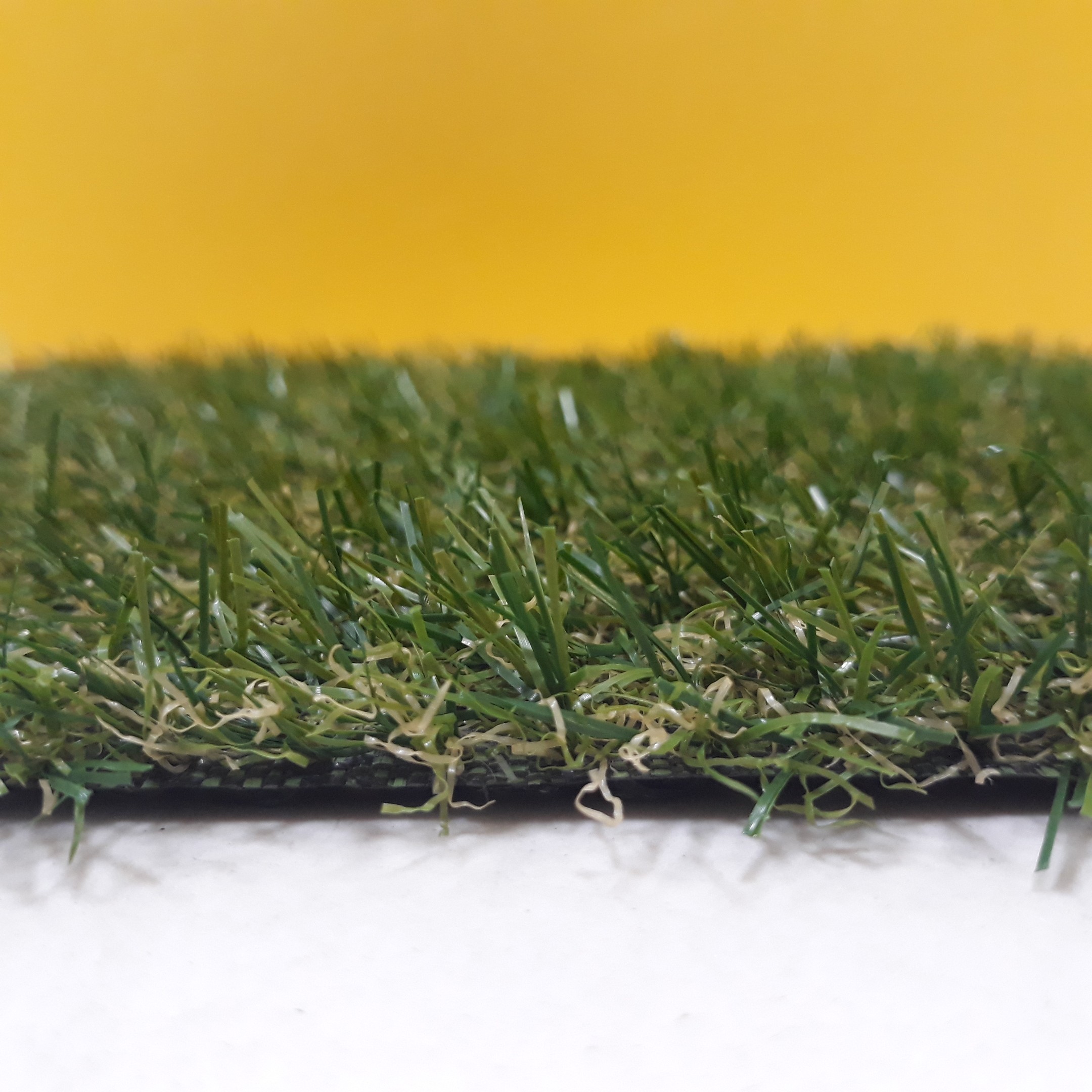 Grass Artificial de 15 mm (Rollo de 50m2 )